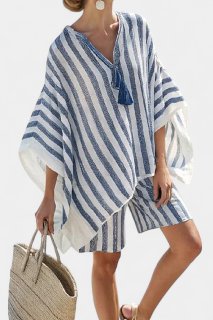 Sada pruhovaných Nancy s oversized tričkem a elegantními šortkami