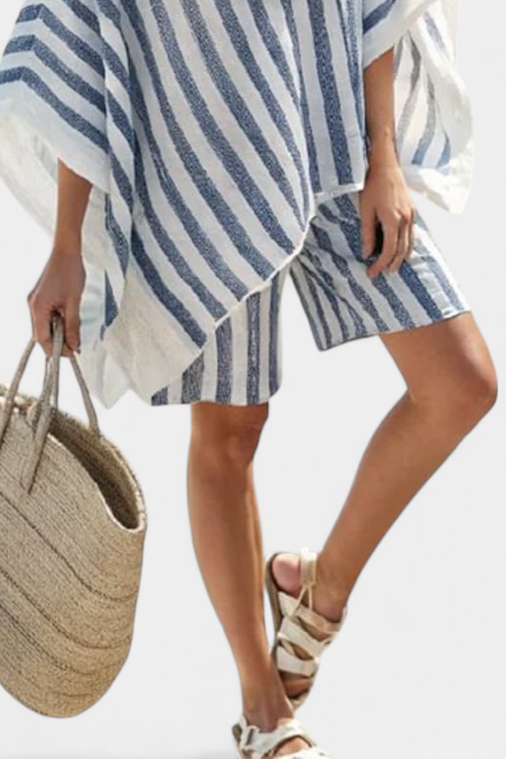 Sada pruhovaných Nancy s oversized tričkem a elegantními šortkami